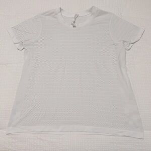 Lululemon T shirt